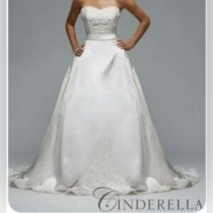 Kirstie Kelly Cinderella Wedding Dress